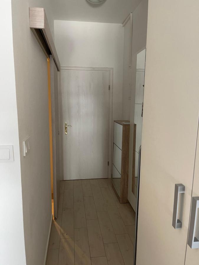 Elena Apartment Palit Екстериор снимка