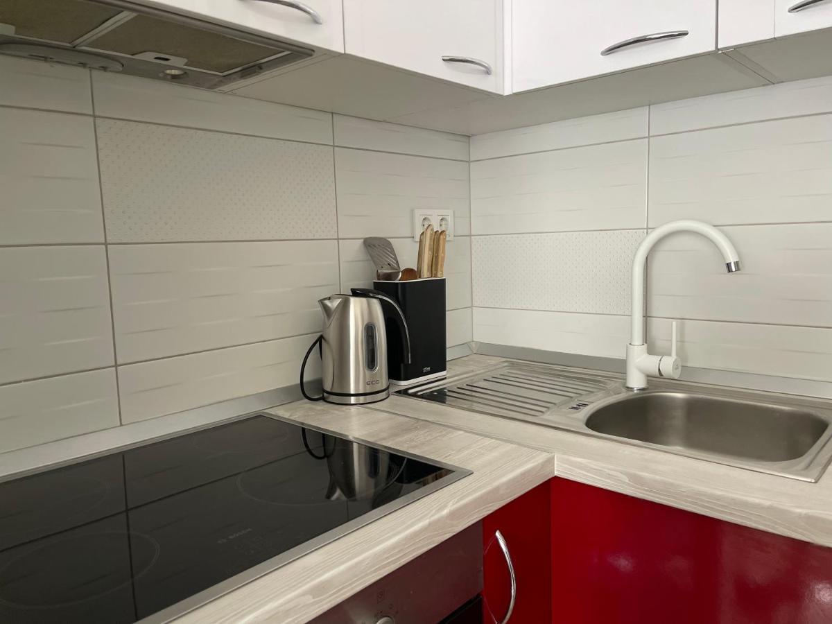 Elena Apartment Palit Екстериор снимка